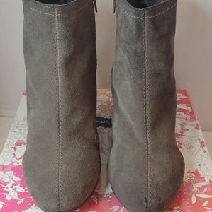 CHINESE LAUNDRY 3.5" Wedge ankle bootie